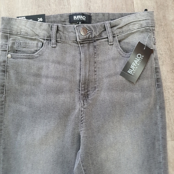 NWT High Rise Jeans - Picture 3 of 4